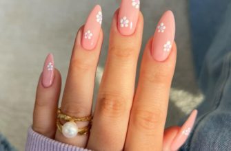 Spring into Style with Beautiful Almond Nails in Soft Pastel Shades