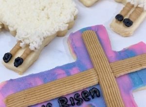 The Sweetest Cross Cookies Recipes for Religious Celebrations |